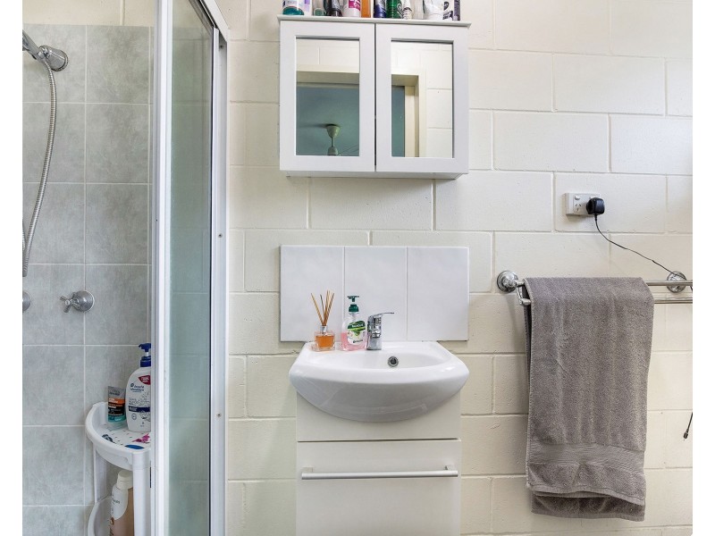 21 West Street, Marian QLD 4753