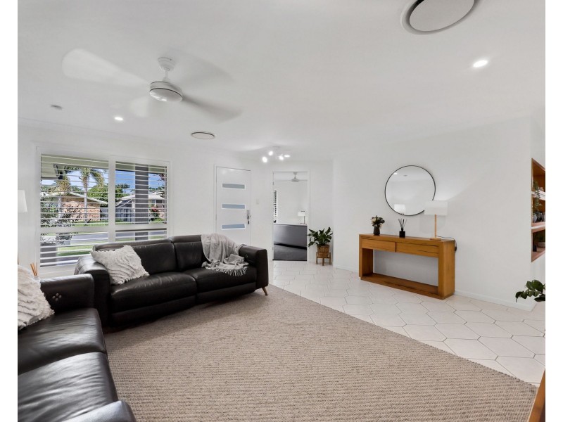 6 Balmoral Court, Beaconsfield QLD 4740