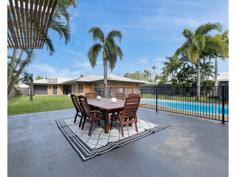 6 Balmoral Court, Beaconsfield QLD 4740