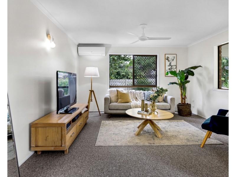 2a Smalley Street, Andergrove QLD 4740