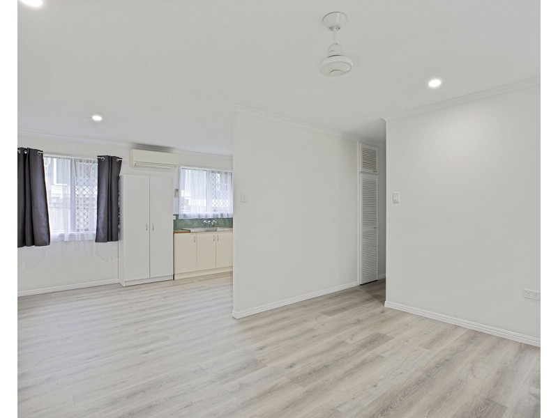 10 Wallmans Court, Rural View QLD 4740