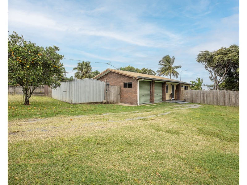 10 Wallmans Court, Rural View QLD 4740