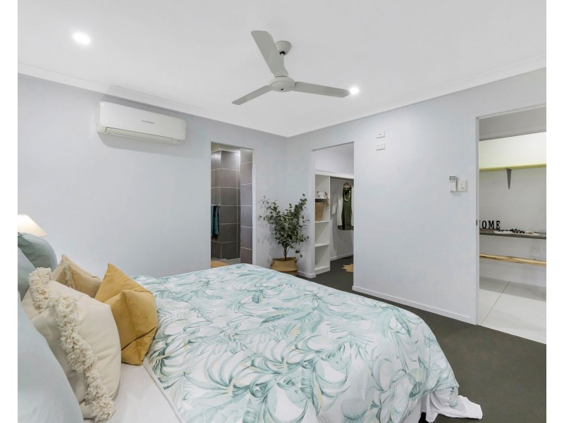 6 Hocking Crescent, Marian QLD 4753