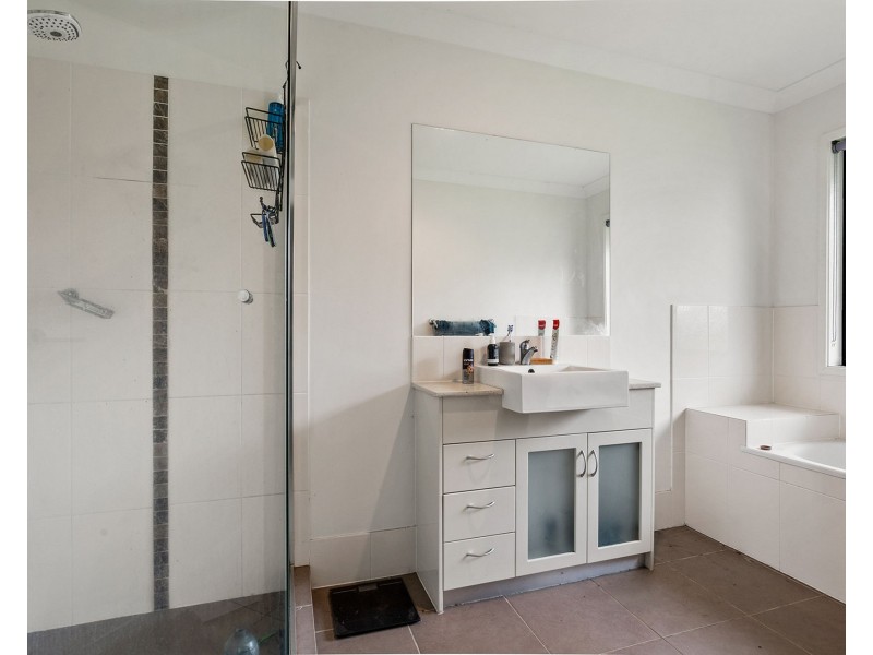 26 Dorothy Place, Mirani QLD 4754