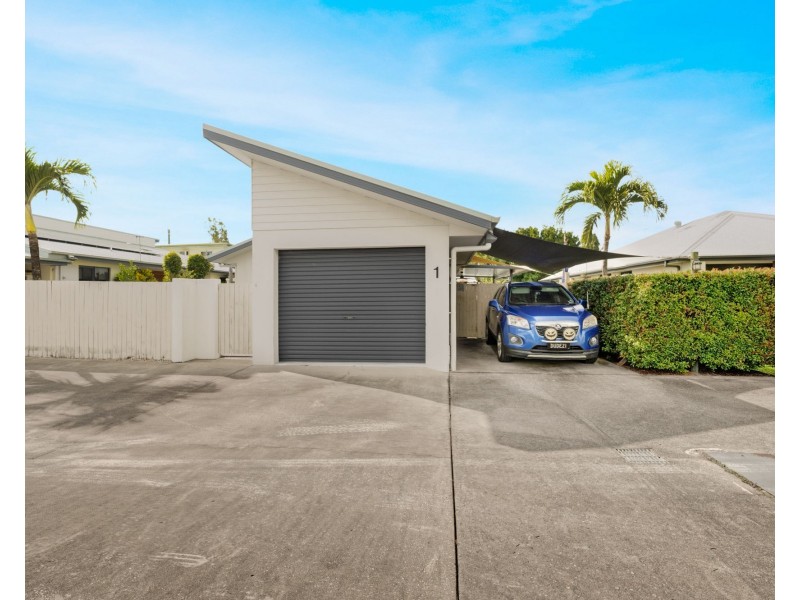 1/10 Coolum Court, Blacks Beach QLD 4740
