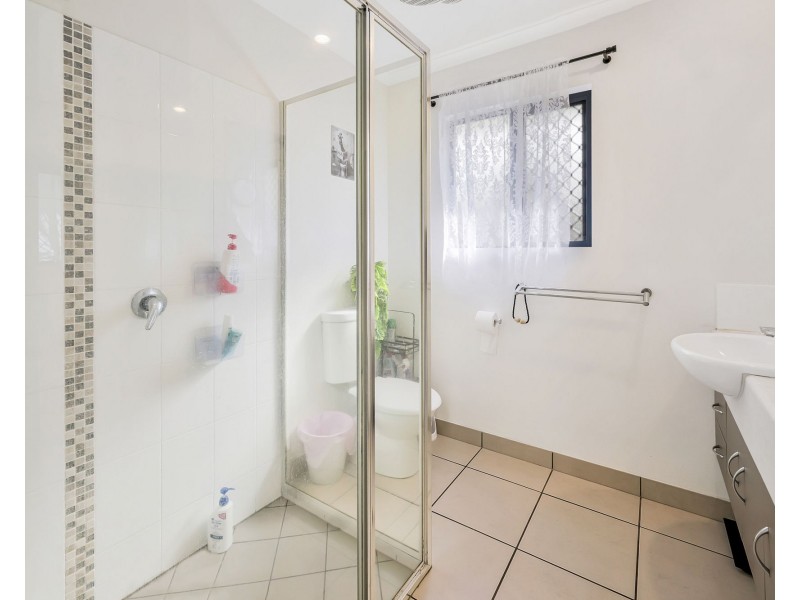 1/10 Coolum Court, Blacks Beach QLD 4740