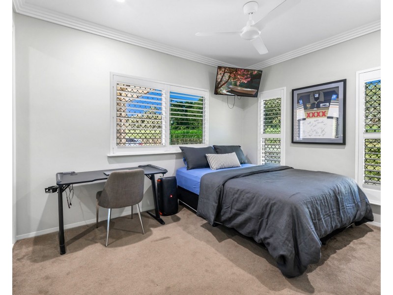 99 Creek Street, Walkerston QLD 4751