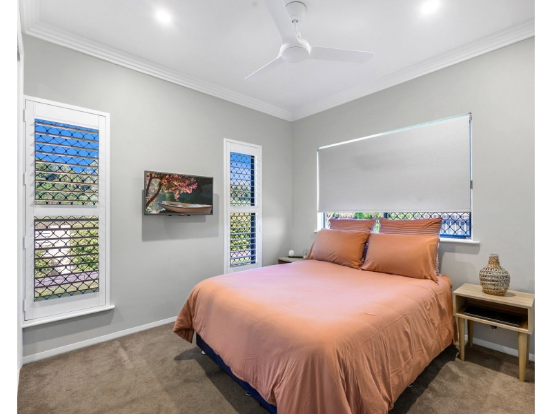 99 Creek Street, Walkerston QLD 4751