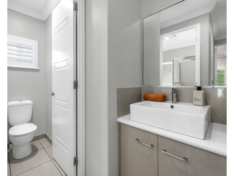 99 Creek Street, Walkerston QLD 4751