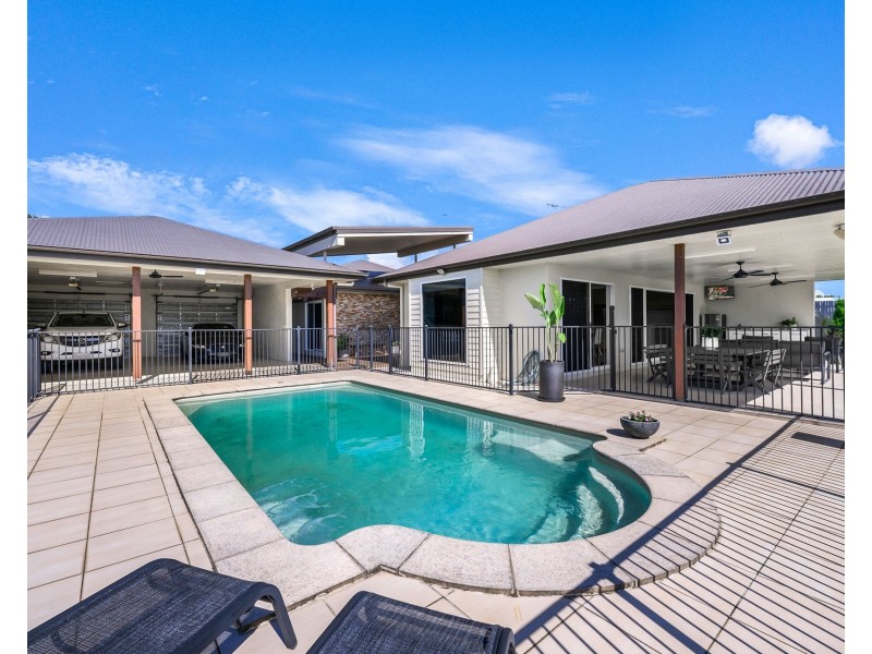 99 Creek Street, Walkerston QLD 4751