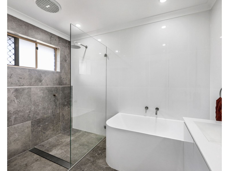 7 Mountview Court, Beaconsfield QLD 4740
