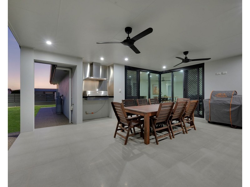 25 Audrena Street, Hay Point QLD 4740