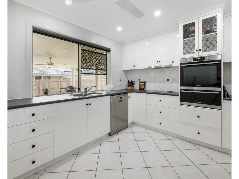 3 Katie Court, Ooralea QLD 4740