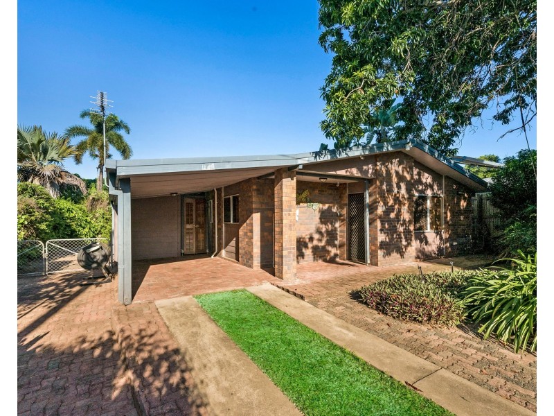 9 Eagle Street, Slade Point QLD 4740
