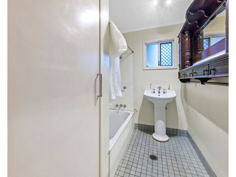 9 Eagle Street, Slade Point QLD 4740