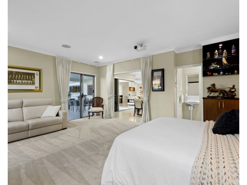 23 Lockyer Court, Rural View QLD 4740