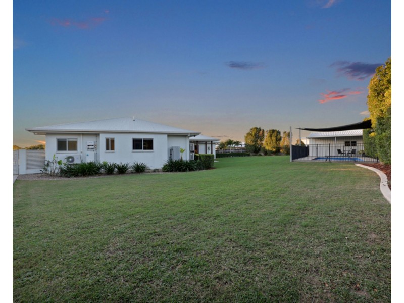 23 Lockyer Court, Rural View QLD 4740