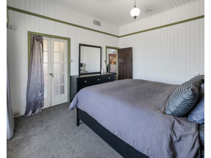 19 English Street, South Mackay QLD 4740