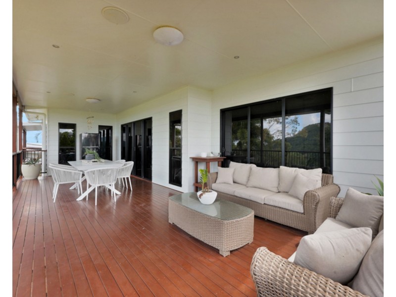 126 Ian Reddacliff Drive, The Leap QLD 4740