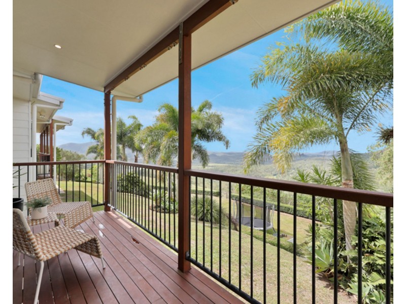 126 Ian Reddacliff Drive, The Leap QLD 4740