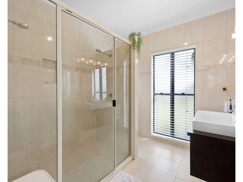 126 Ian Reddacliff Drive, The Leap QLD 4740
