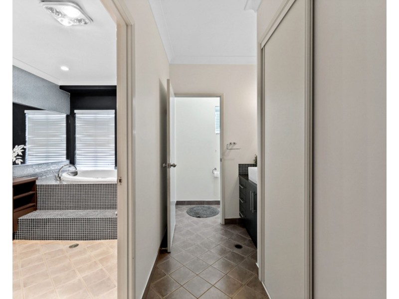 126 Ian Reddacliff Drive, The Leap QLD 4740