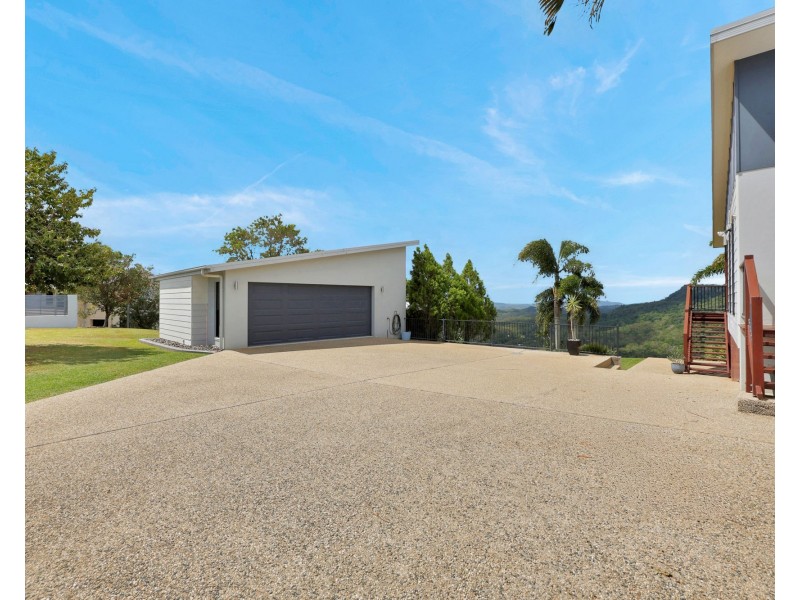126 Ian Reddacliff Drive, The Leap QLD 4740
