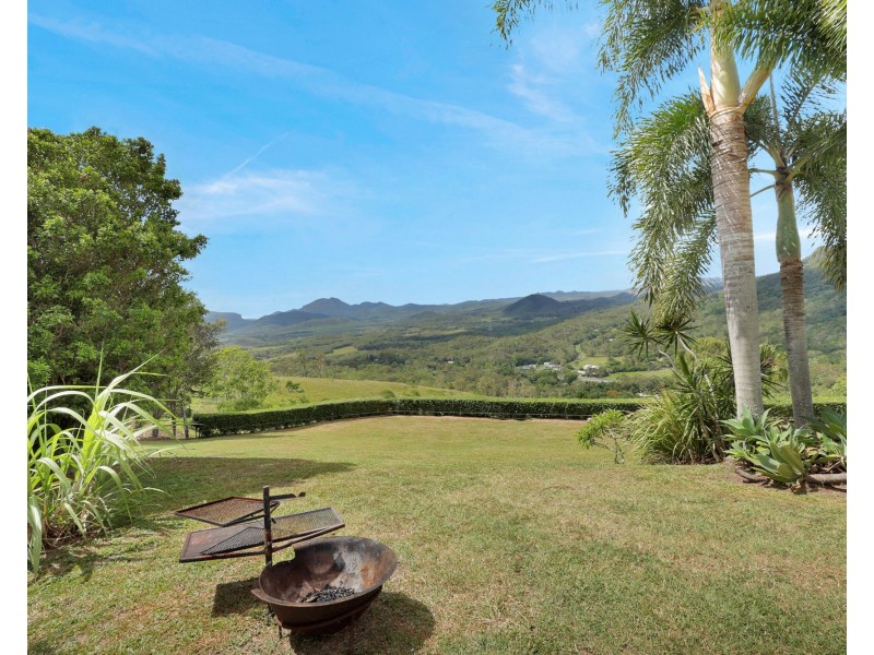 126 Ian Reddacliff Drive, The Leap QLD 4740