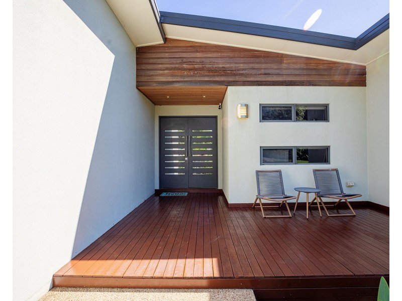 61 Manning Street, Rural View QLD 4740