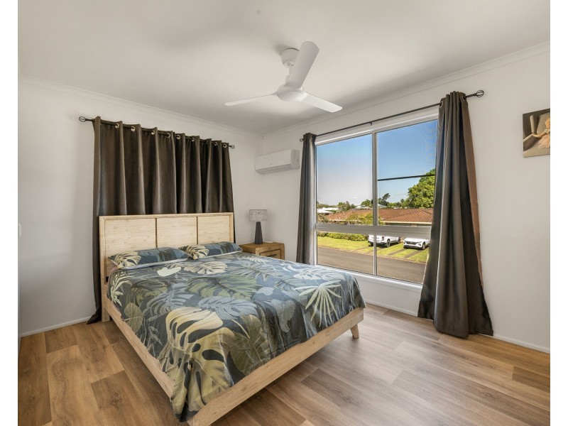 4 Begonia Court, Beaconsfield QLD 4740