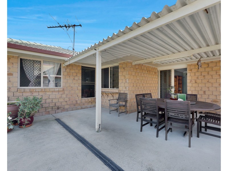 12 Freeman Avenue, Slade Point QLD 4740