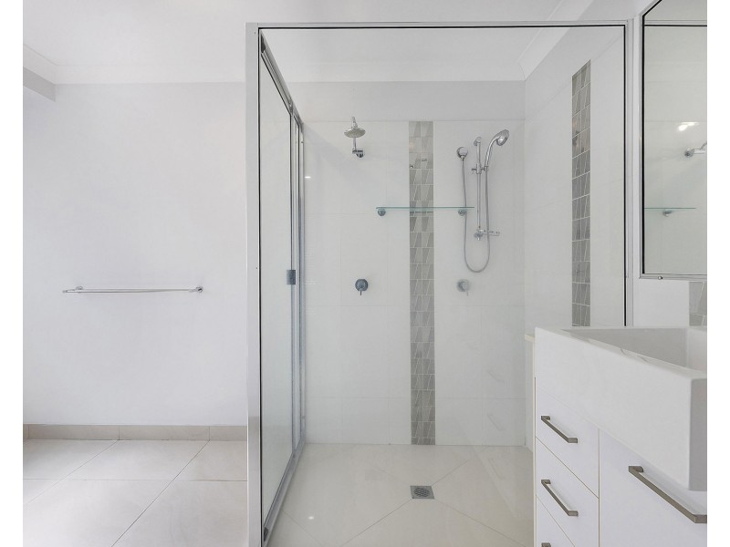 14 Makybe Diva Drive, Ooralea QLD 4740