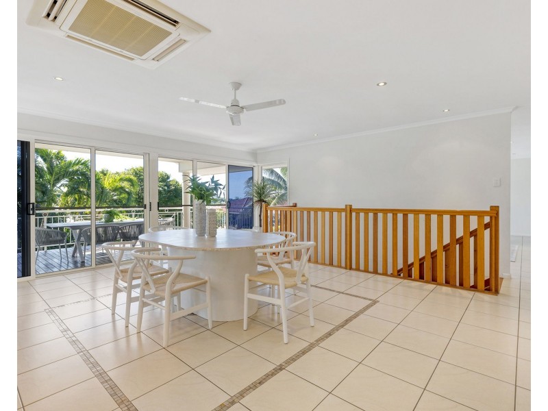 18 Coral Ridge Drive, Eimeo QLD 4740