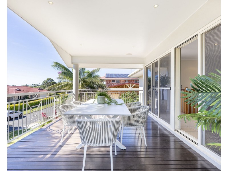 18 Coral Ridge Drive, Eimeo QLD 4740