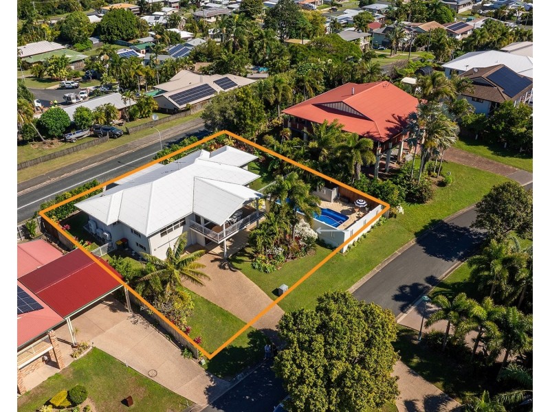 18 Coral Ridge Drive, Eimeo QLD 4740