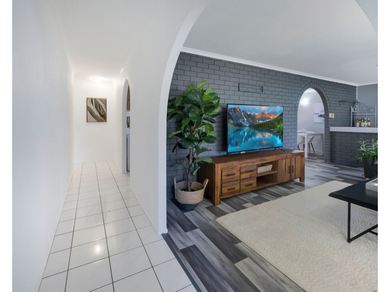 3 Lenesha Drive, Andergrove QLD 4740