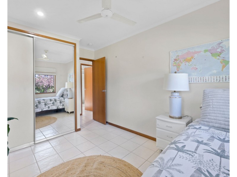 10 Dustwill Street, Eimeo QLD 4740