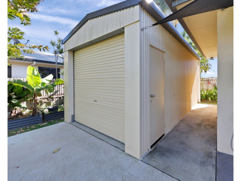 10 Dustwill Street, Eimeo QLD 4740