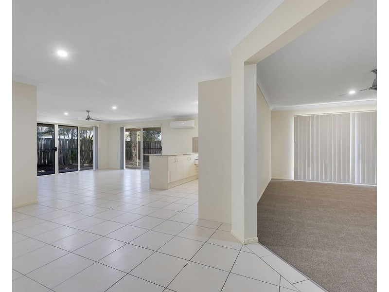38 Whitehaven Drive, Blacks Beach QLD 4740
