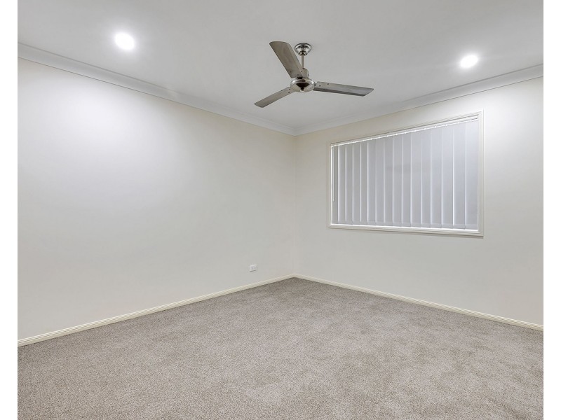 38 Whitehaven Drive, Blacks Beach QLD 4740