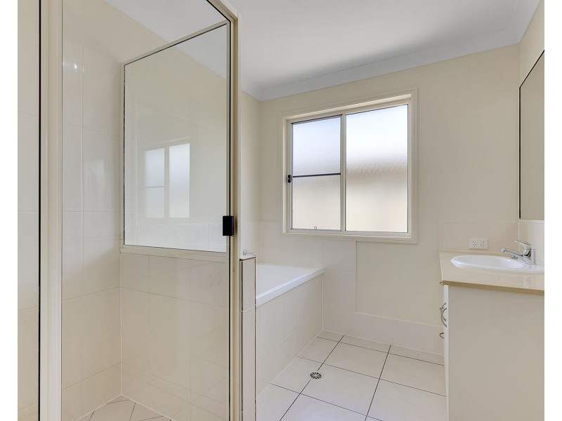 38 Whitehaven Drive, Blacks Beach QLD 4740