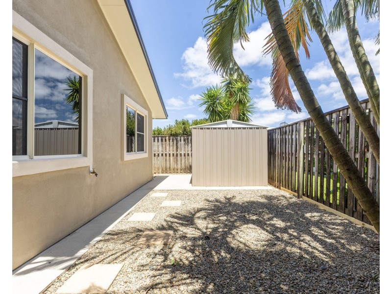 38 Whitehaven Drive, Blacks Beach QLD 4740