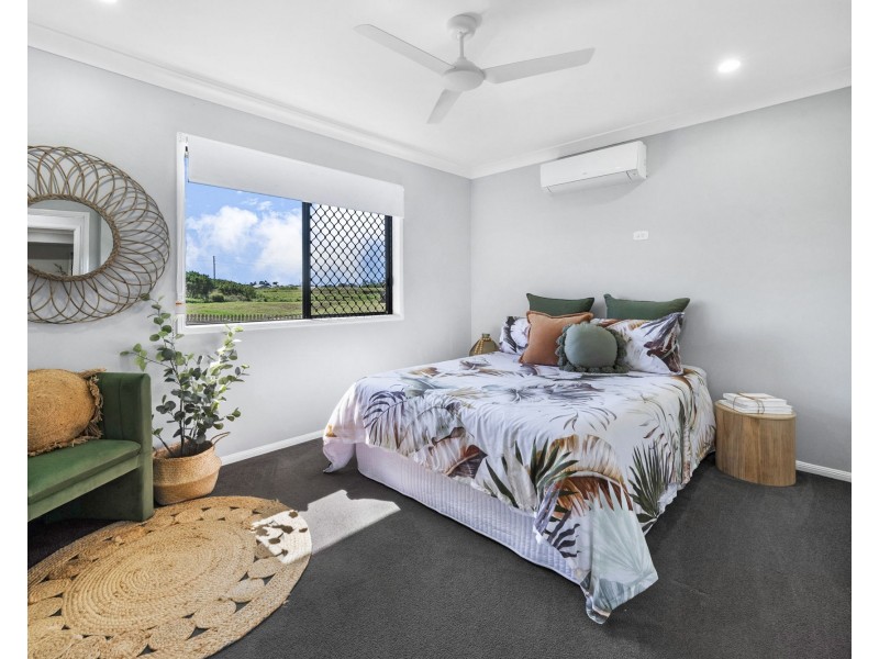6 Jan Court, Mount Pleasant QLD 4740