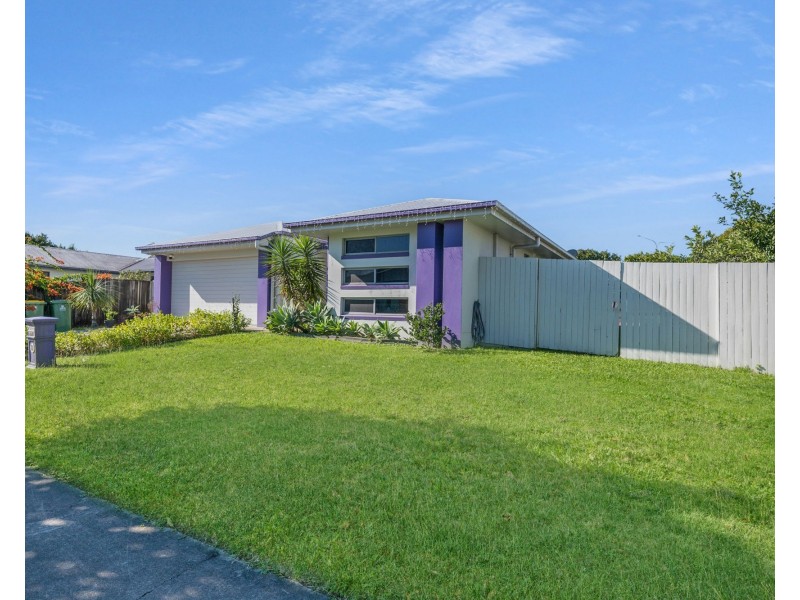 66 Makybe Diva Drive, Ooralea QLD 4740