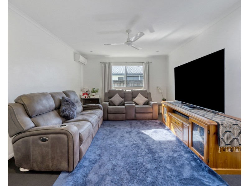 66 Makybe Diva Drive, Ooralea QLD 4740