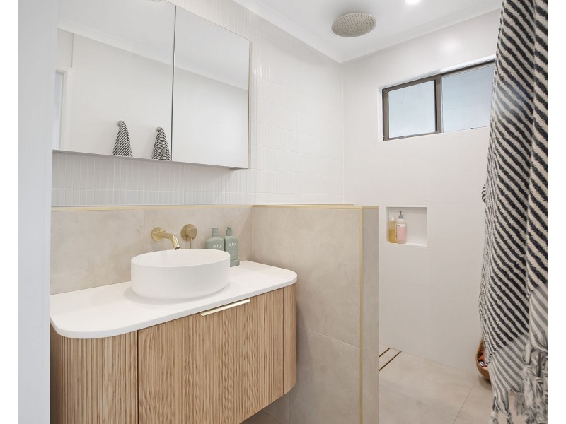 13 Cavanagh Drive, Blacks Beach QLD 4740