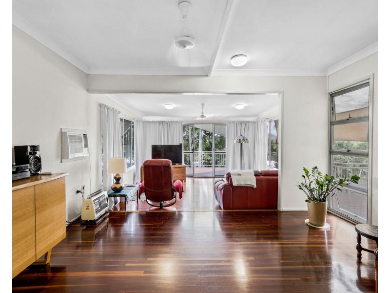 16 Amstead Street, Eimeo QLD 4740