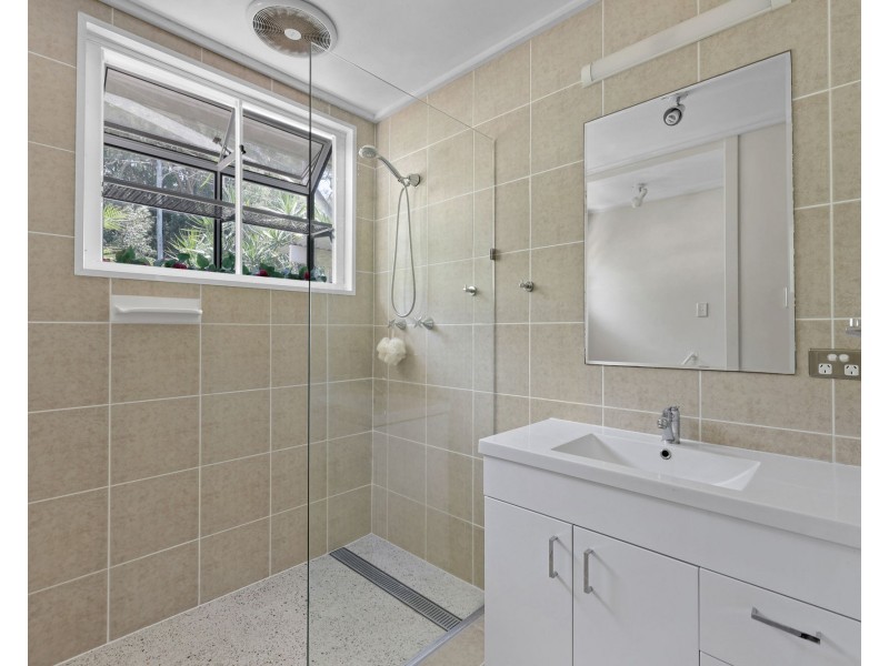 16 Amstead Street, Eimeo QLD 4740