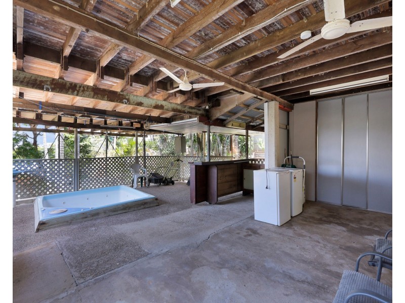 16 Amstead Street, Eimeo QLD 4740