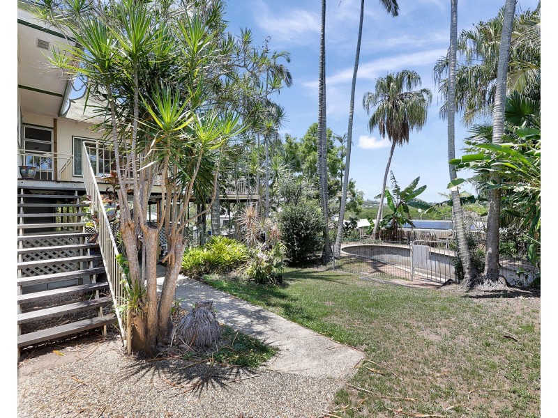 16 Amstead Street, Eimeo QLD 4740